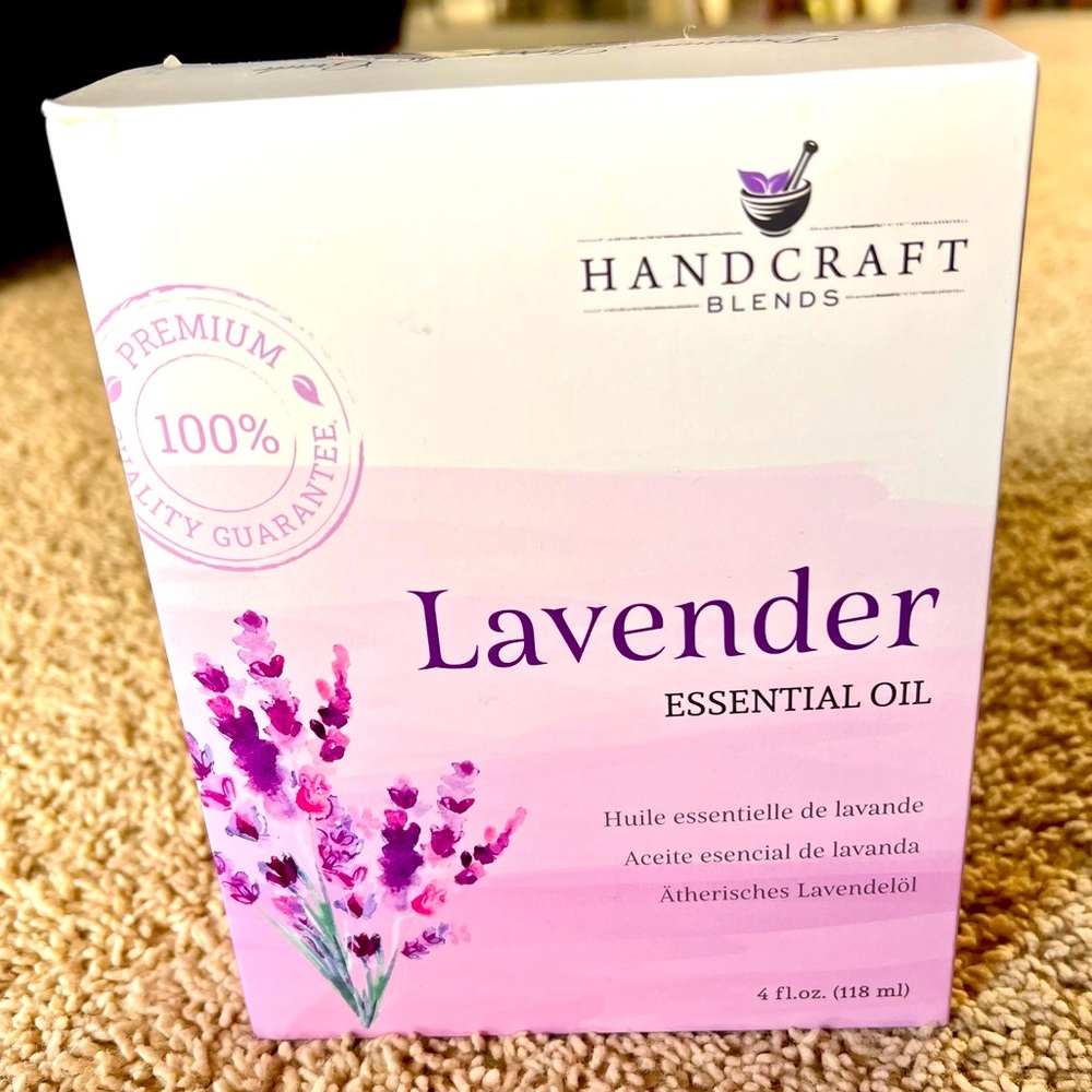 NWT 🥀 4oz Lavender Essential Oil - Picture 1 of 6